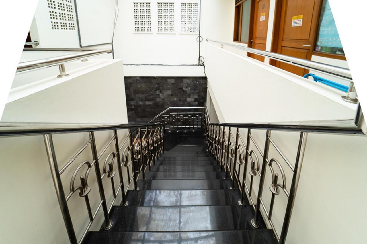 Koolkost Near Padjadjaran University - Minimum Stay 6 Nights Bandung Eksteriør billede