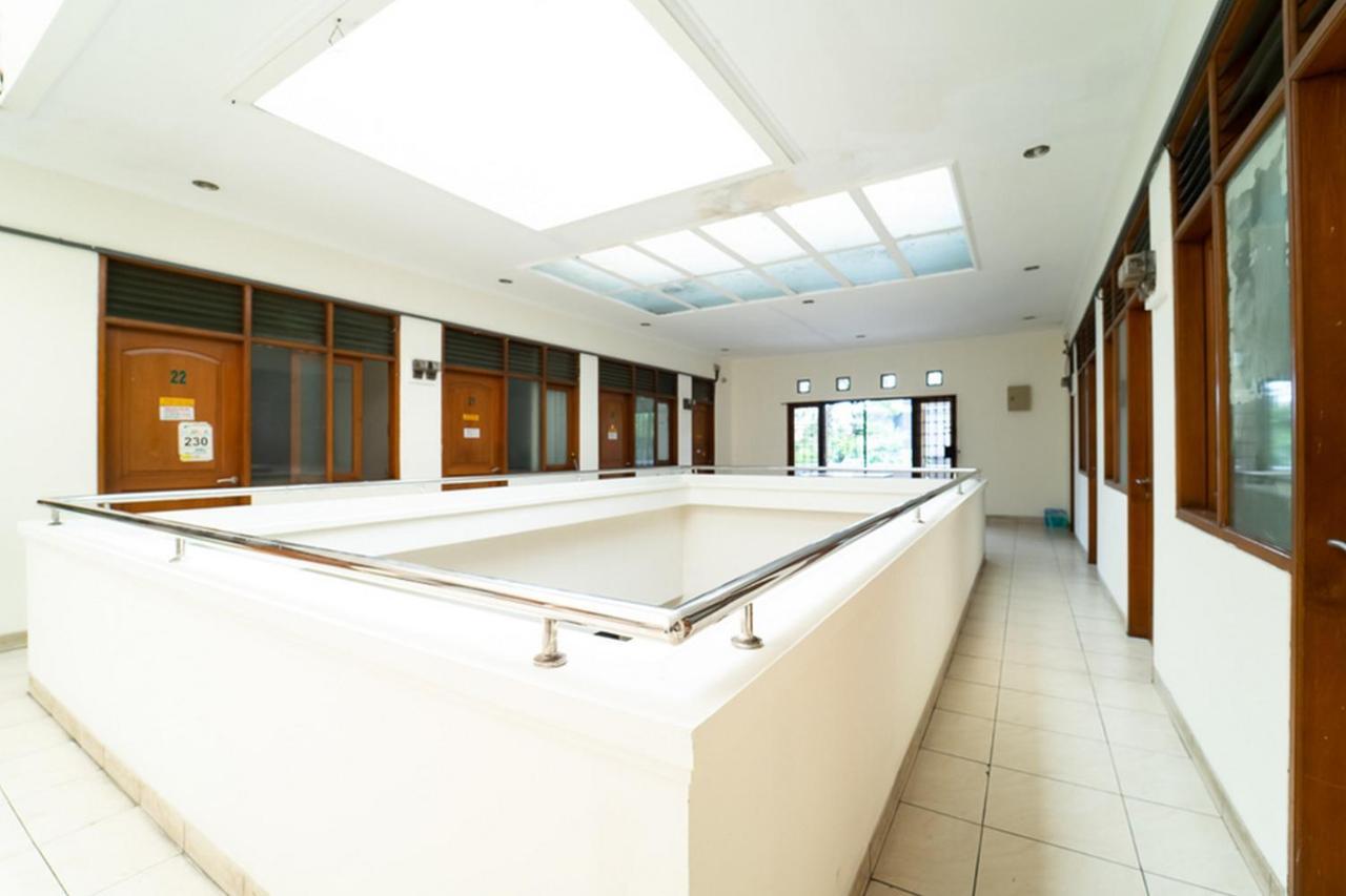 Koolkost Near Padjadjaran University - Minimum Stay 6 Nights Bandung Eksteriør billede