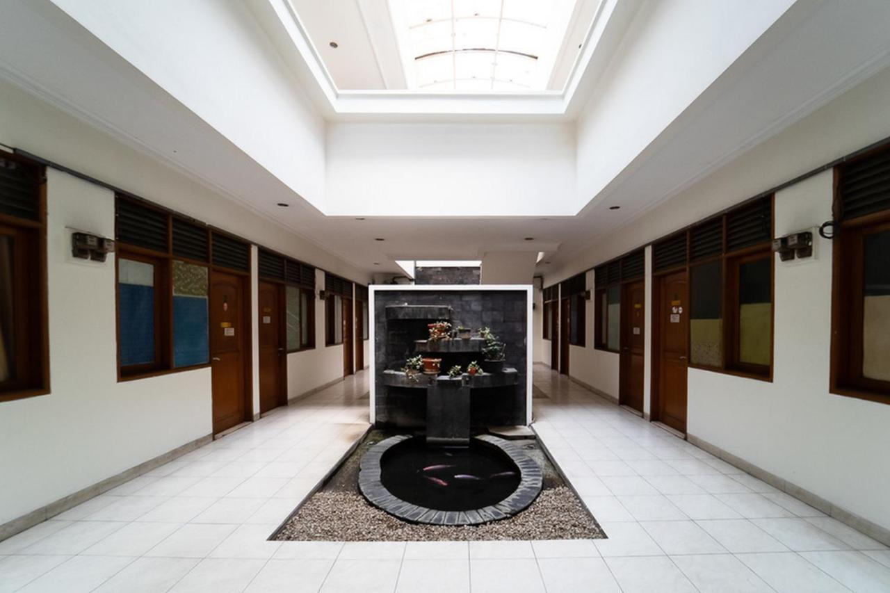Koolkost Near Padjadjaran University - Minimum Stay 6 Nights Bandung Eksteriør billede