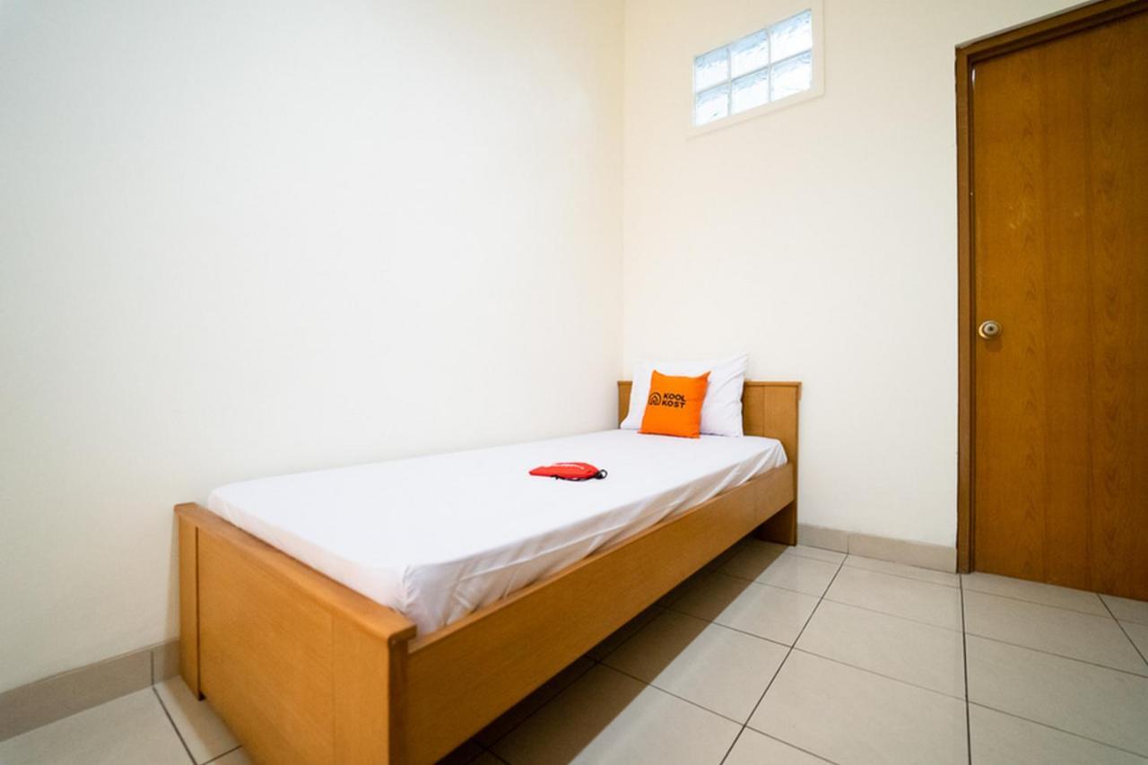 Koolkost Near Padjadjaran University - Minimum Stay 6 Nights Bandung Eksteriør billede
