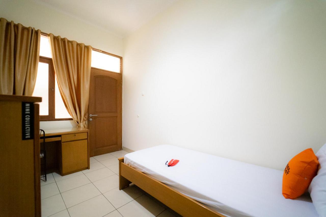 Koolkost Near Padjadjaran University - Minimum Stay 6 Nights Bandung Eksteriør billede