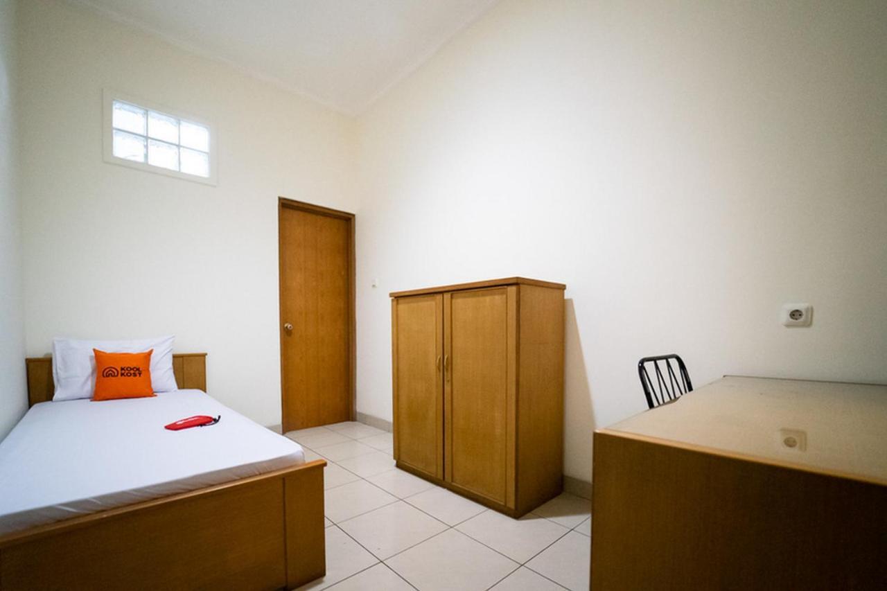Koolkost Near Padjadjaran University - Minimum Stay 6 Nights Bandung Eksteriør billede